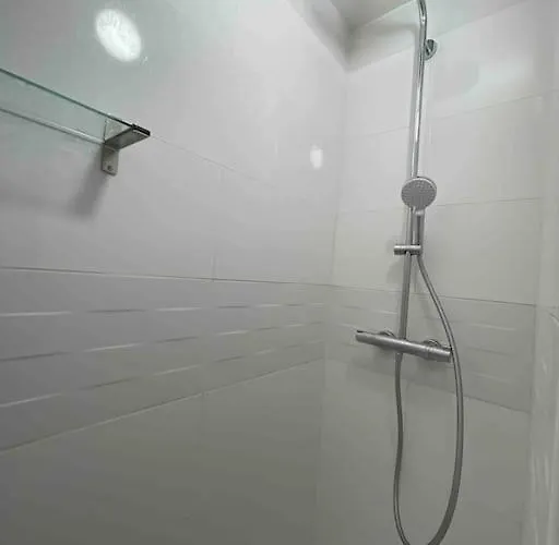 Face - 2 Personnes Appartement